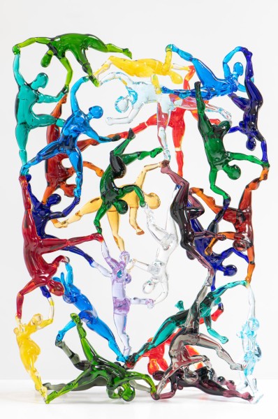 The Wall transparent-B